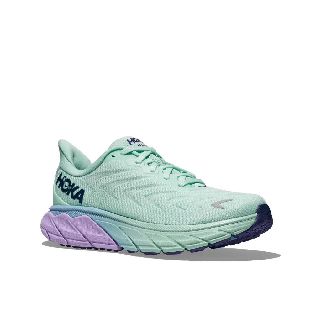 Women's Arahi 6